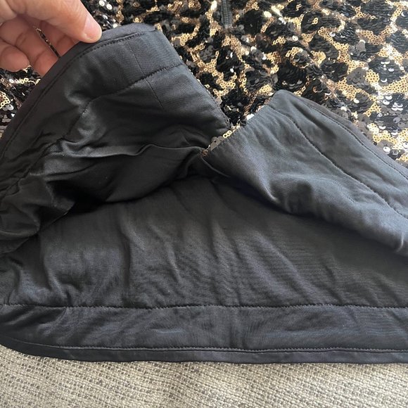 Cache Sequin Skirt and top- Animal Print - Picture 10 of 15